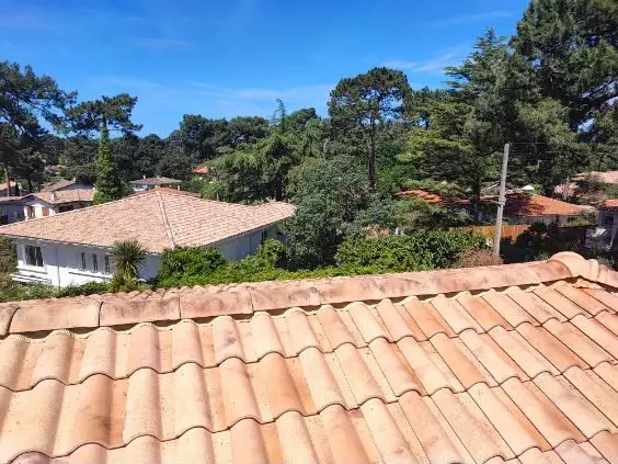 Toiture en tuiles romanes rénovée à Bergerac